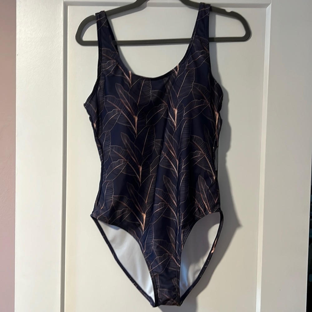 Floral print, bathing suit